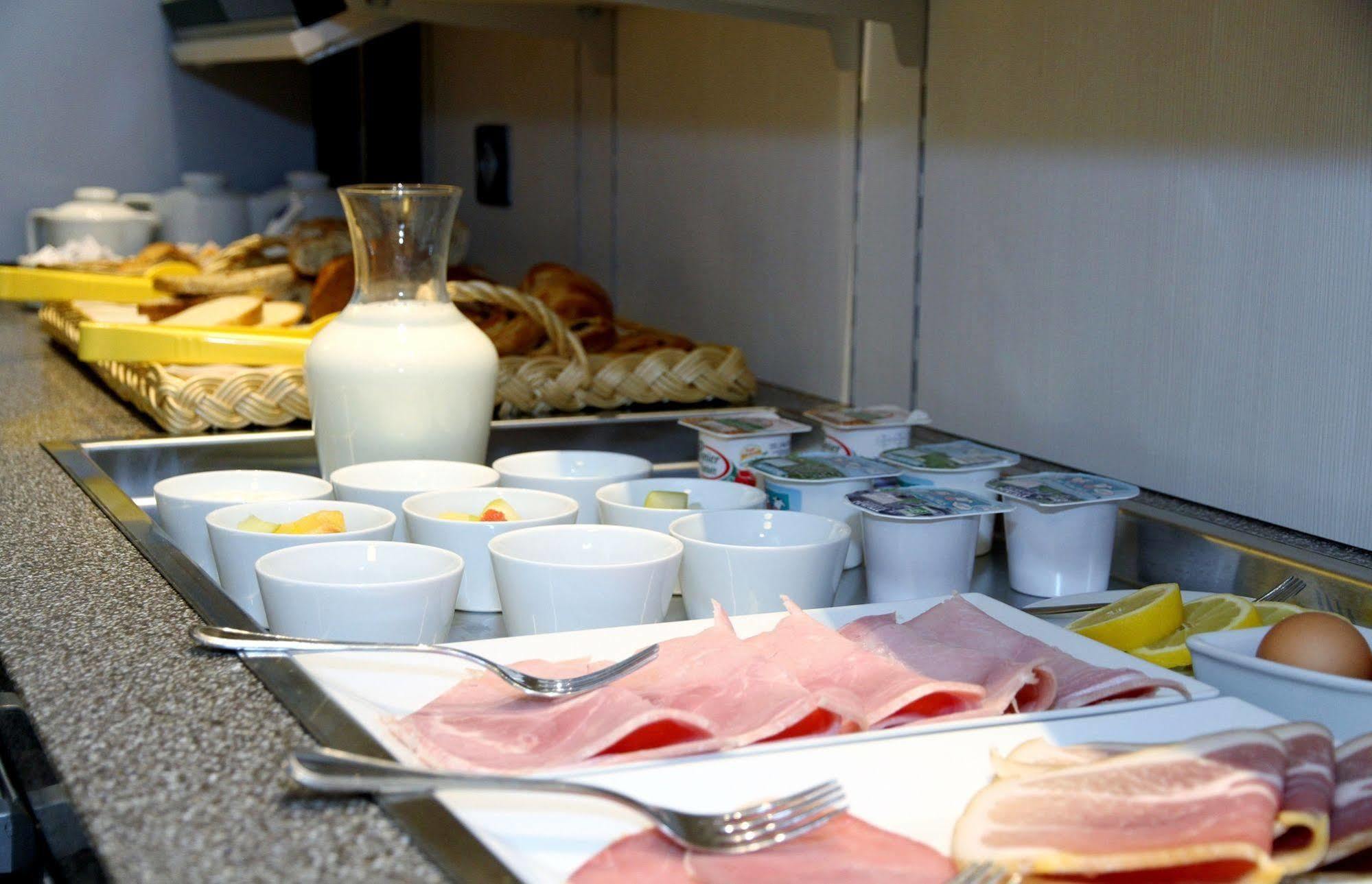 Logis Hotel Le Central Bareges Bagian luar foto